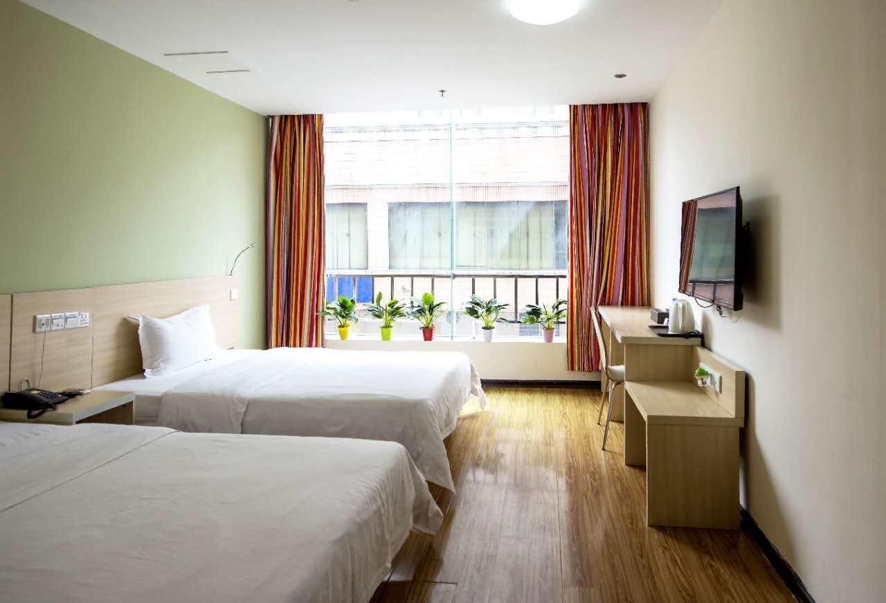 E+ Hotel Guangzhou Baixin Branch ภายนอก รูปภาพ
